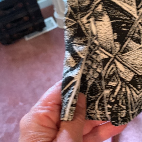 NWOT Escada Geometric print black and white dress 🔴 - Picture 9 of 11